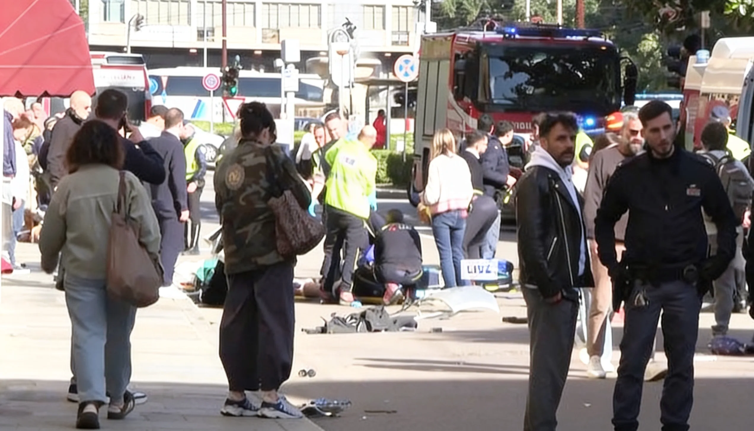 Car Ramming Attack in Modena: Eight Injured Including German Tourist — Suspect Arrested