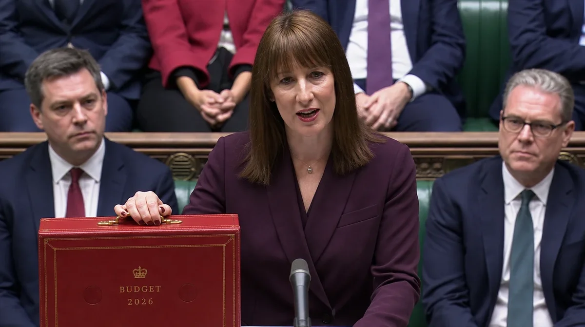 Burnham Eyes Chancellor Role for Reeves in Cabinet Reshuffle